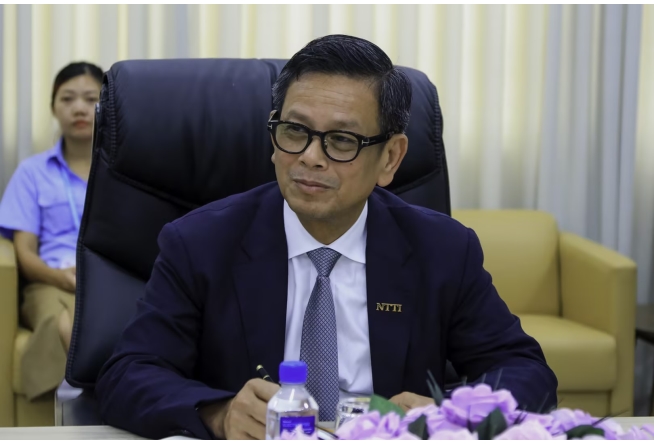 Dolang group make a visit to Cambodia National Technical Training Institute